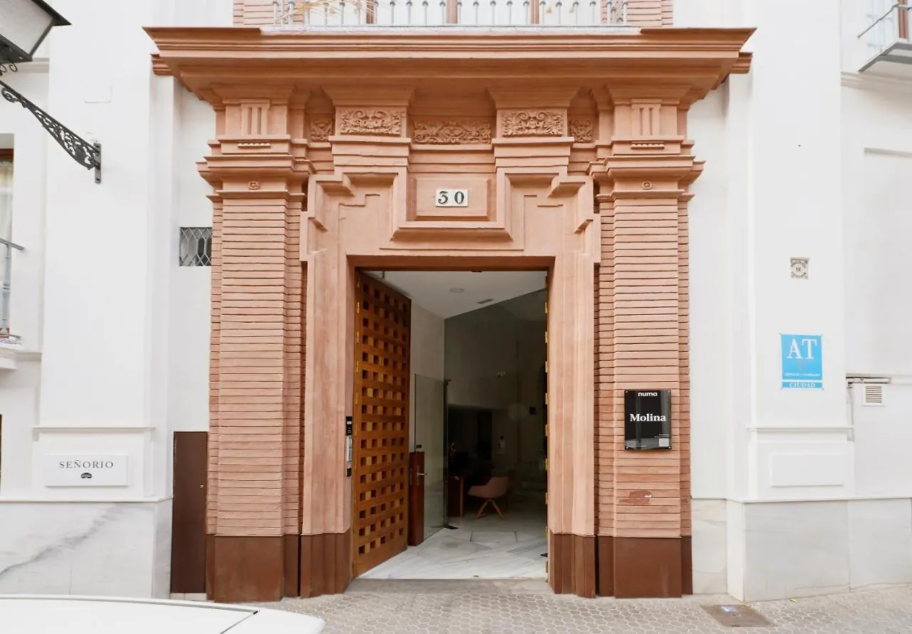 Numa Seville Molina Apartahotel
