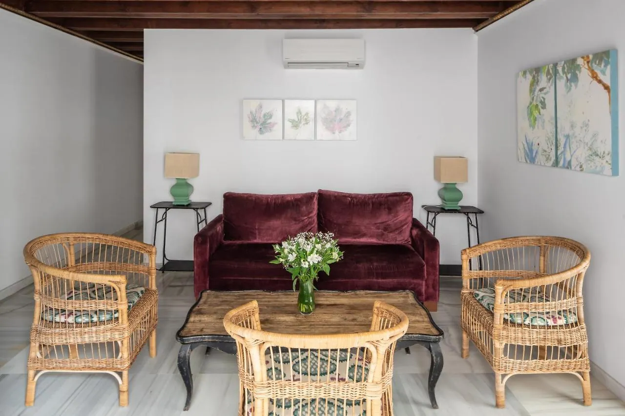 Apartahotel Numa Seville Molina